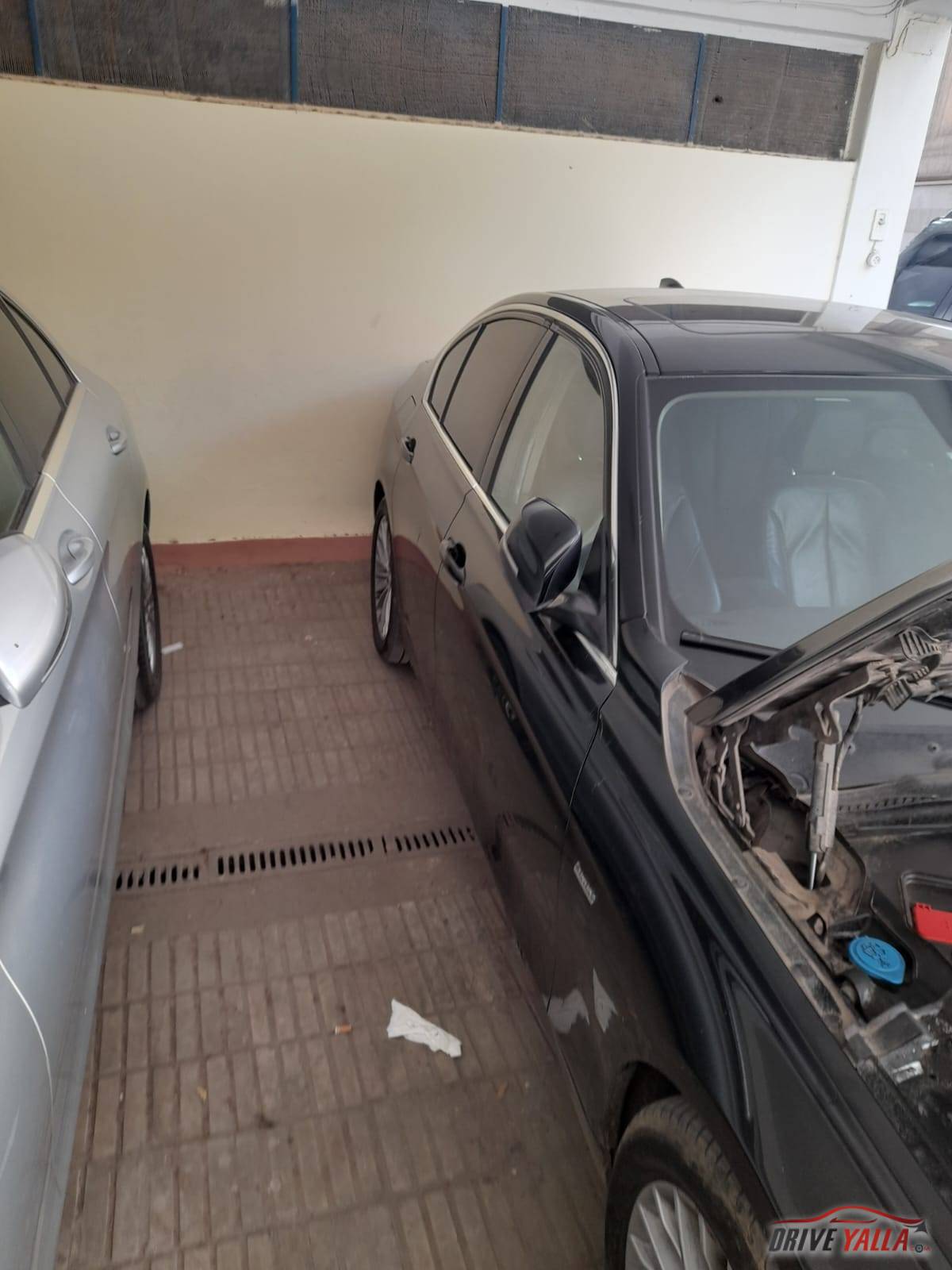 BMW 320i للبيع