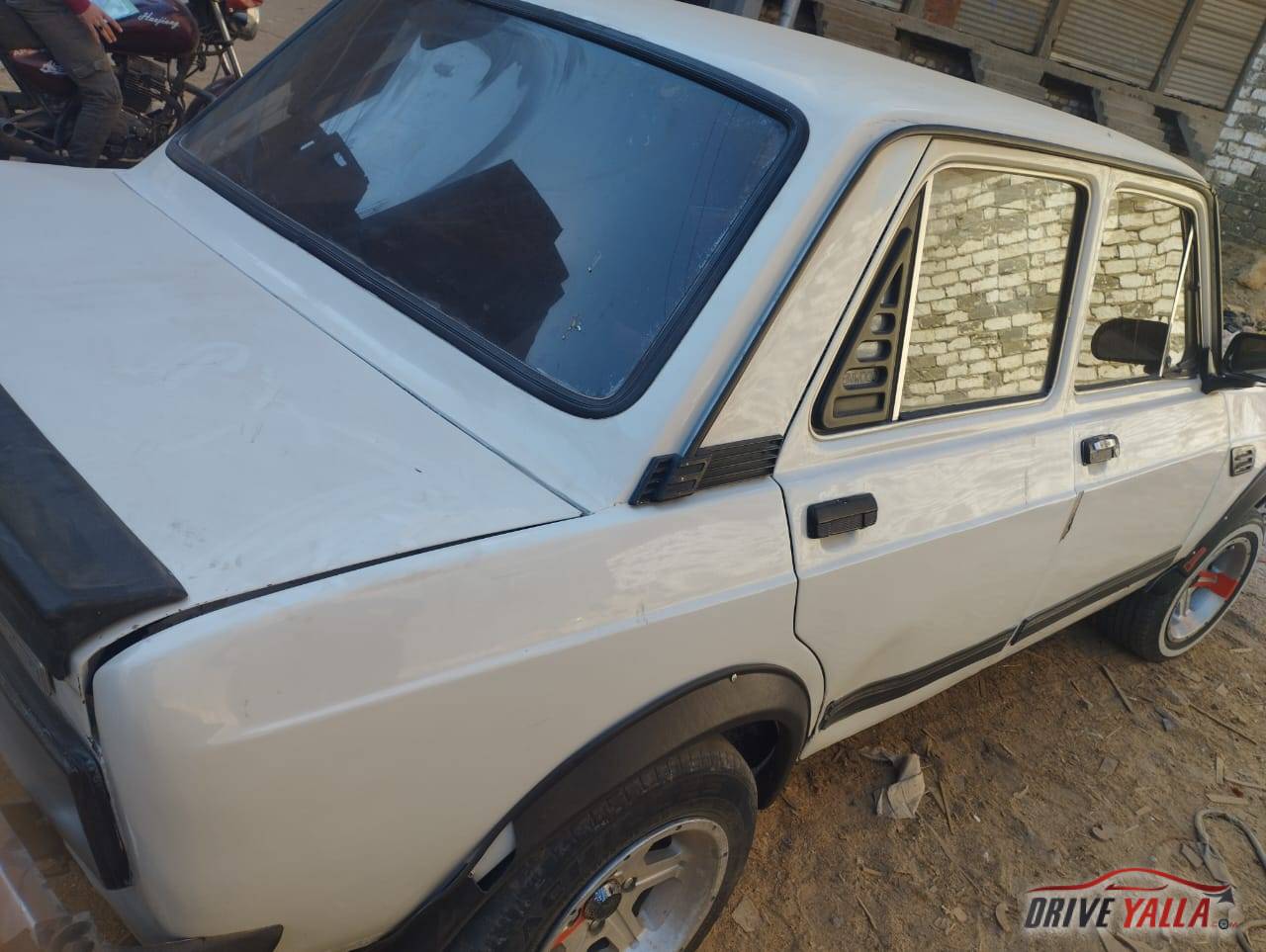 للبيع او البدل بعربيه اعلي